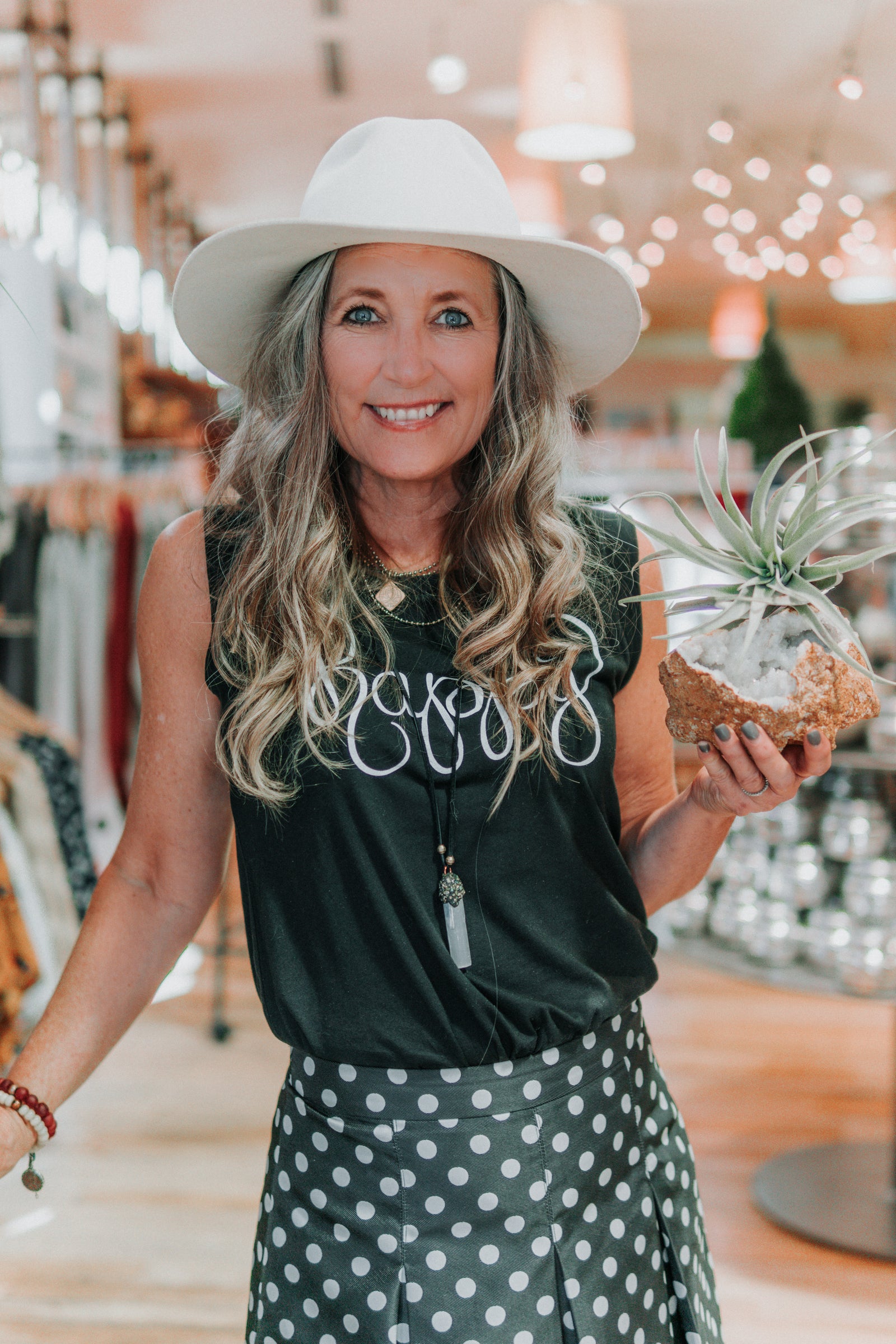 anthropologie lucky air plant support local