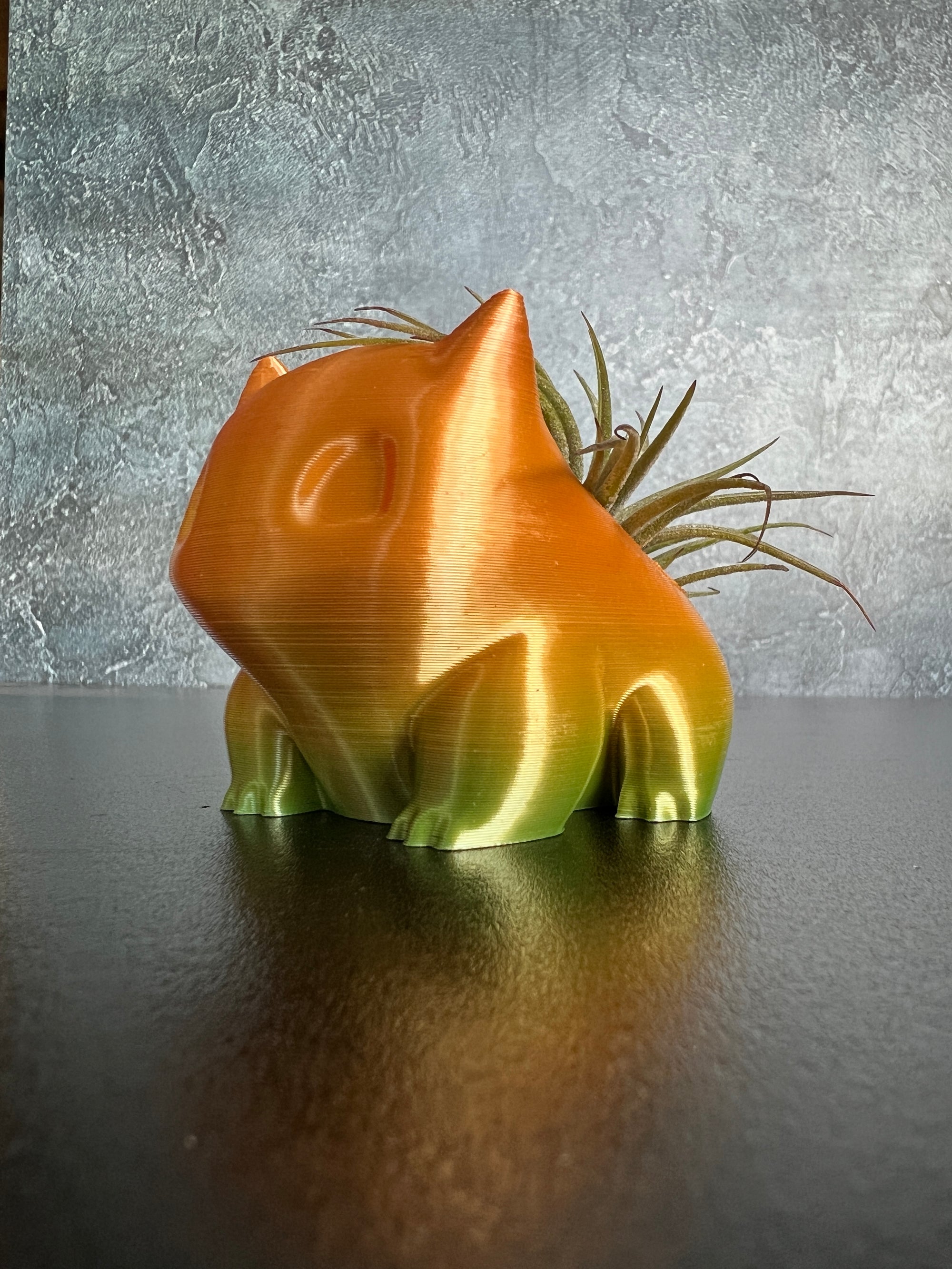 Bulbasaur Bloom Planter + air plant